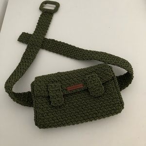 GREEN CROSS BODY BAG/ FANNYPACK